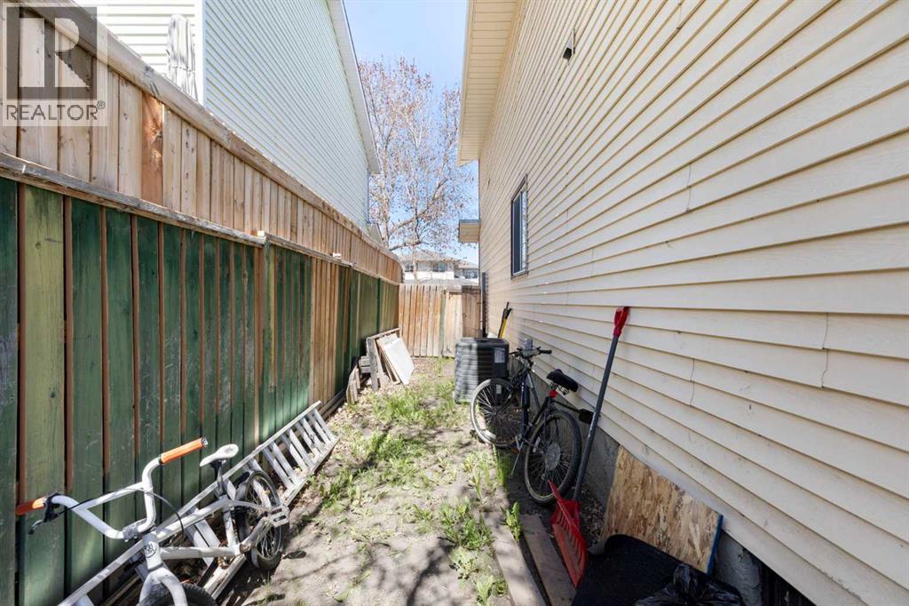 21 Mckernan Road SE, Calgary, Alberta  T2Z 1S7 - Photo 30 - A2309974
