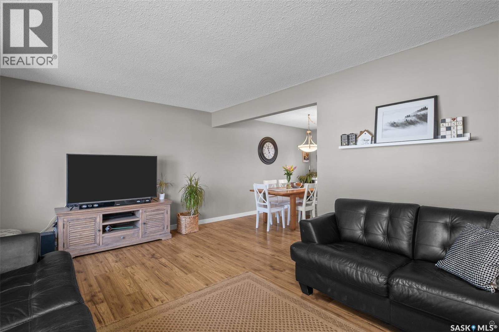 575 27th Street W, Prince Albert, Saskatchewan  S6V 4S4 - Photo 8 - SK036854