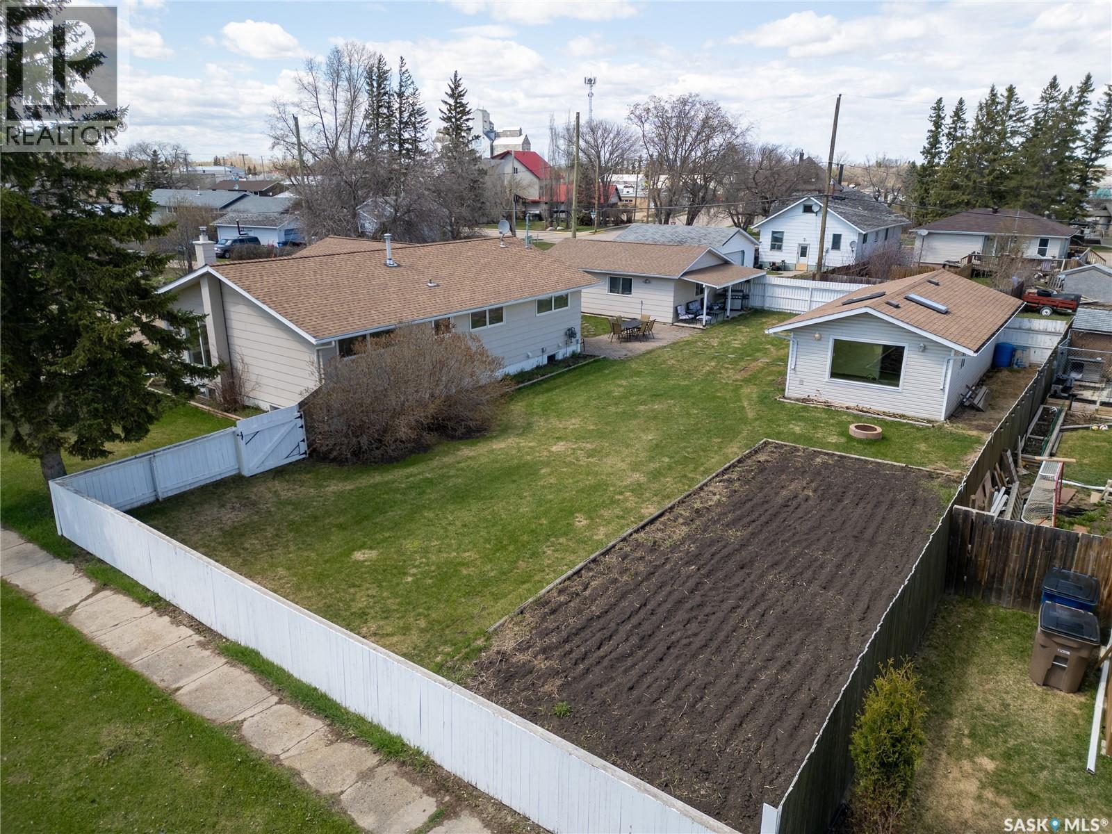 305 Stevens Avenue, Birch Hills, Saskatchewan  S0J 0G0 - Photo 2 - SK036840