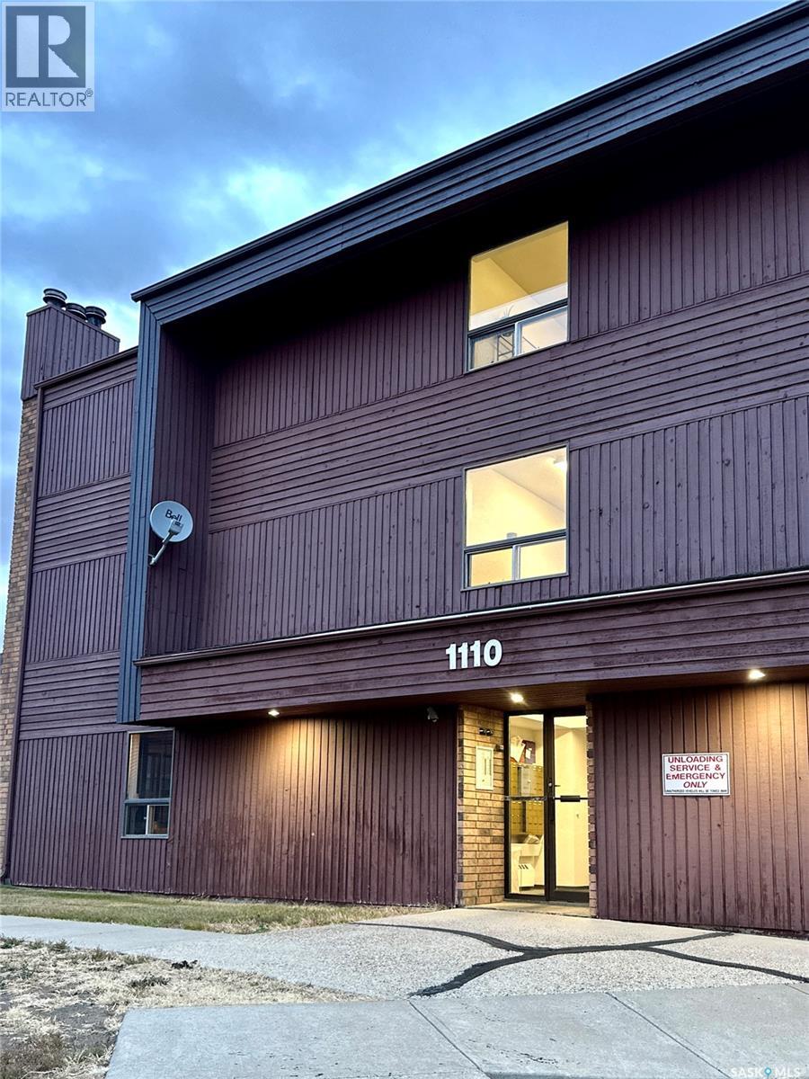 305 1110 9th Avenue Ne, Swift Current, Saskatchewan S9H 2S9 - Photo 1 - SK036790