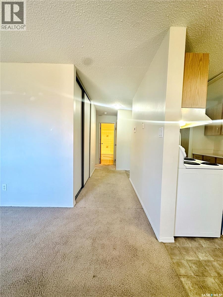 305 1110 9th Avenue Ne, Swift Current, Saskatchewan S9H 2S9 - Photo 13 - SK036790