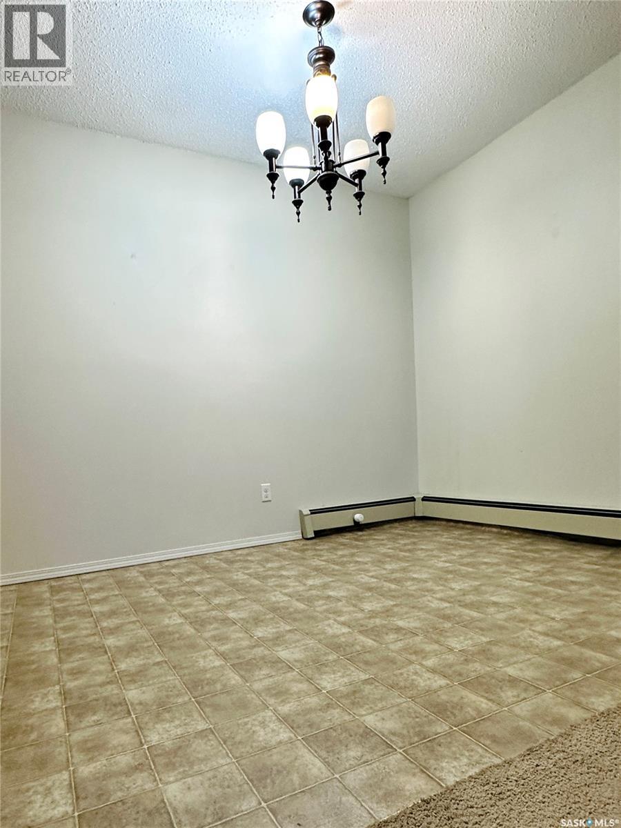 305 1110 9th Avenue Ne, Swift Current, Saskatchewan S9H 2S9 - Photo 5 - SK036790