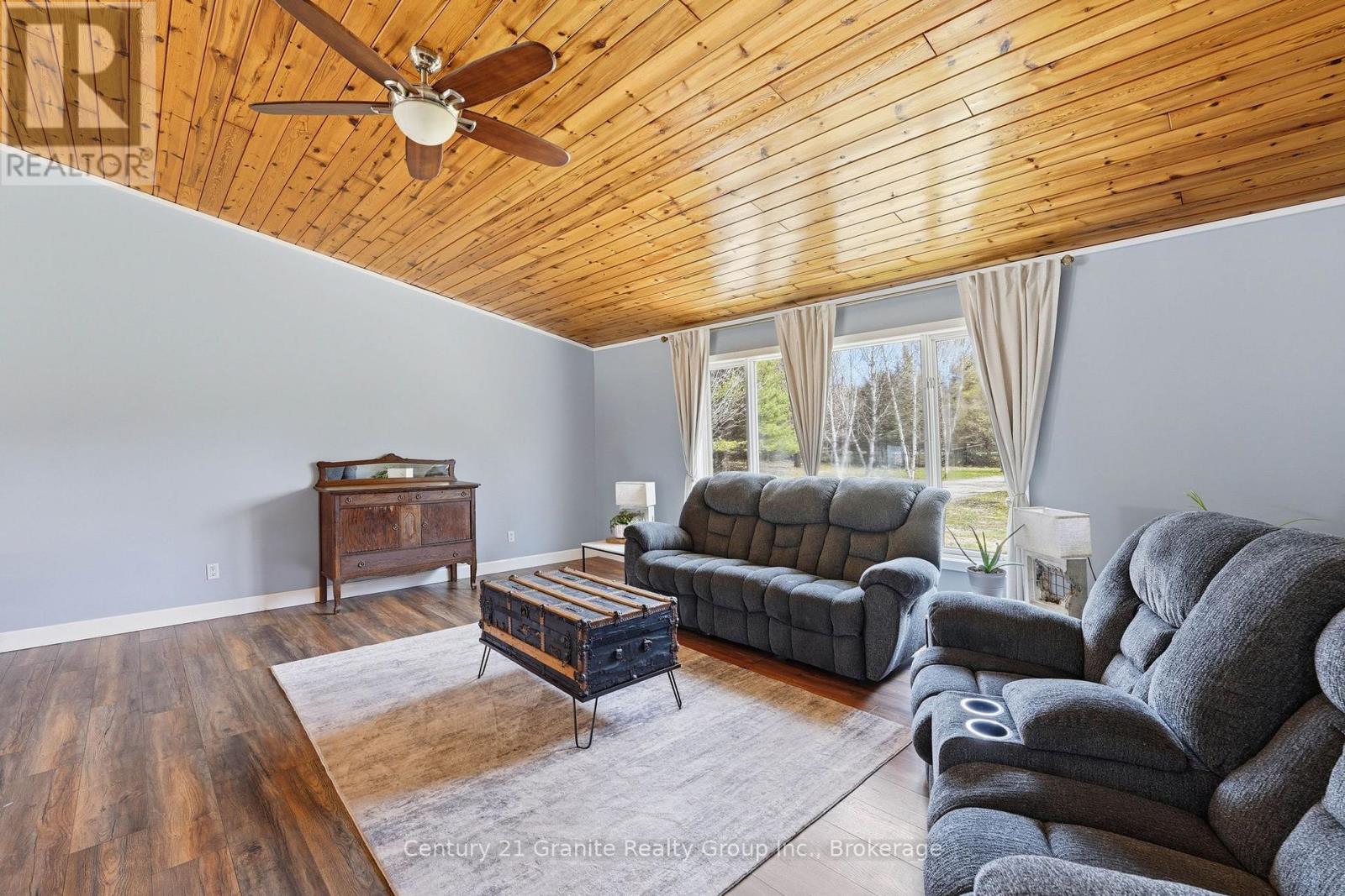 1373 Eagle Lake Road, Dysart Et Al, Ontario  K0M 1S0 - Photo 11 - X13158028