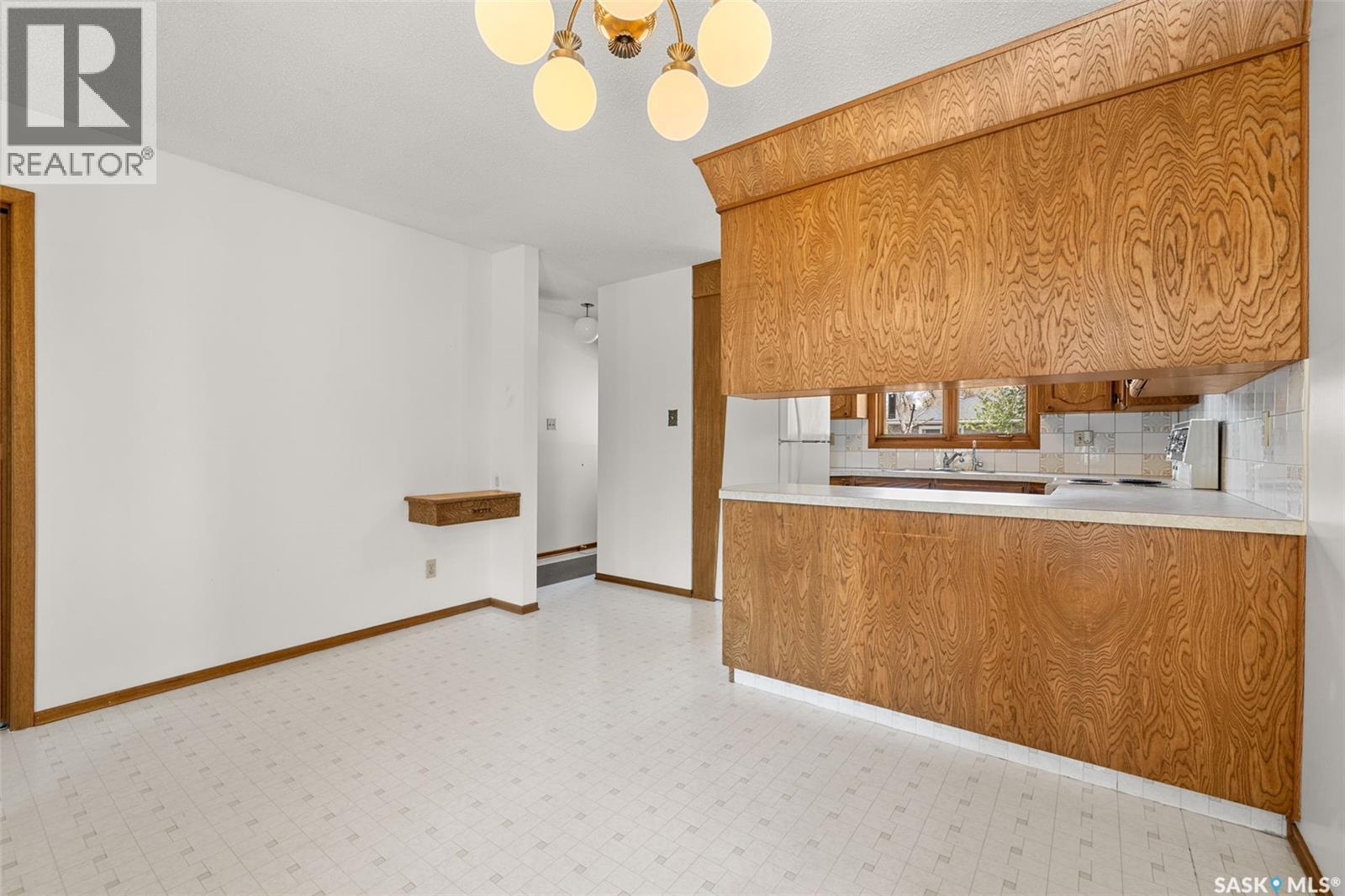 21 Merlin Crescent N, Regina, Saskatchewan  S4R 3E2 - Photo 14 - SK036742