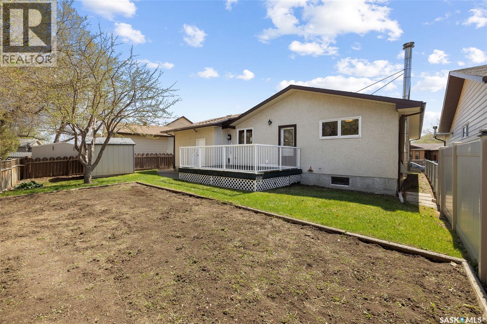 21 Merlin Crescent N, Regina, Saskatchewan  S4R 3E2 - Photo 28 - SK036742