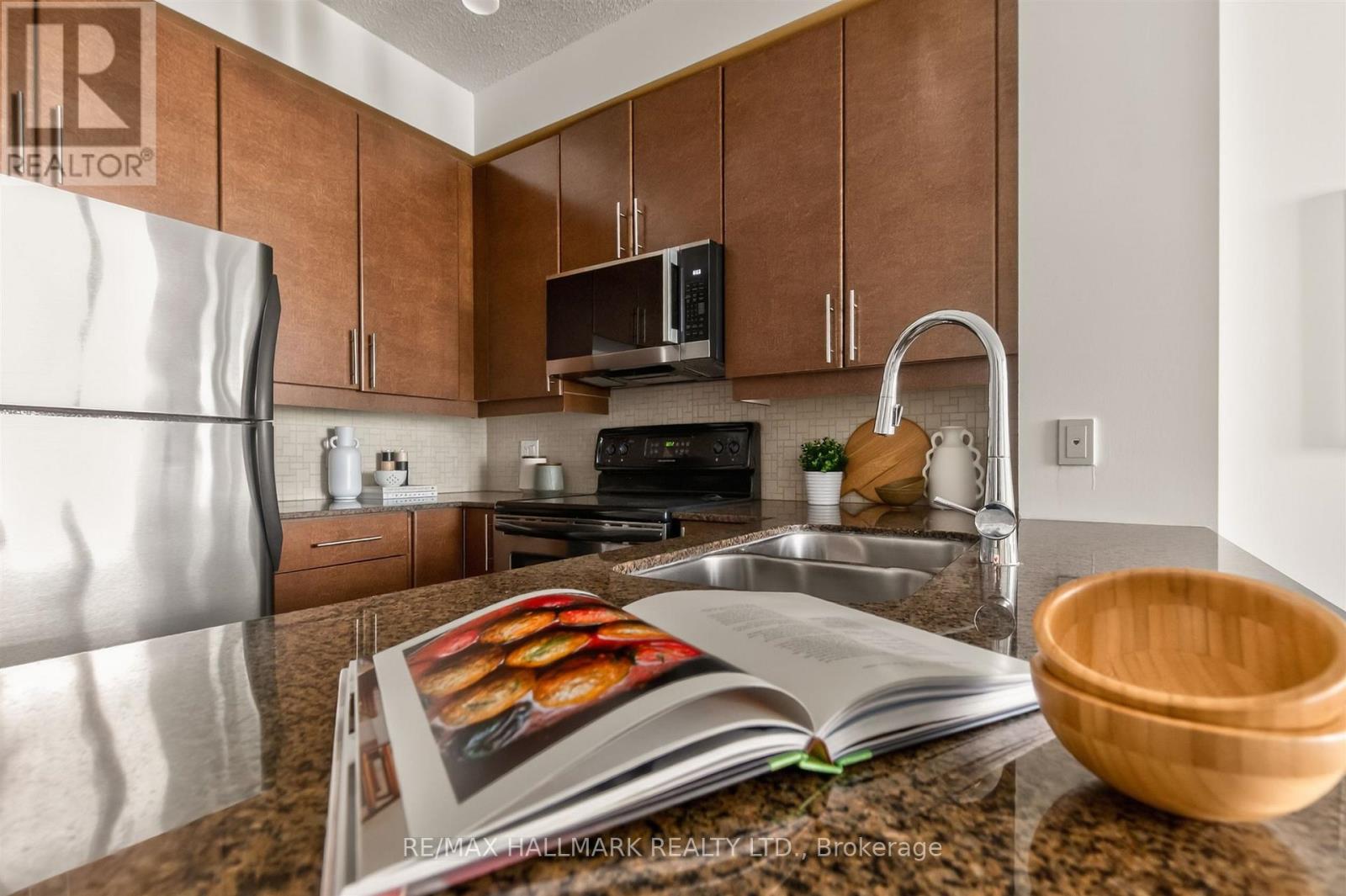 2211 - 18 Harbour Street, Toronto, Ontario M6J 2Z6 - Photo 15 - C13161784