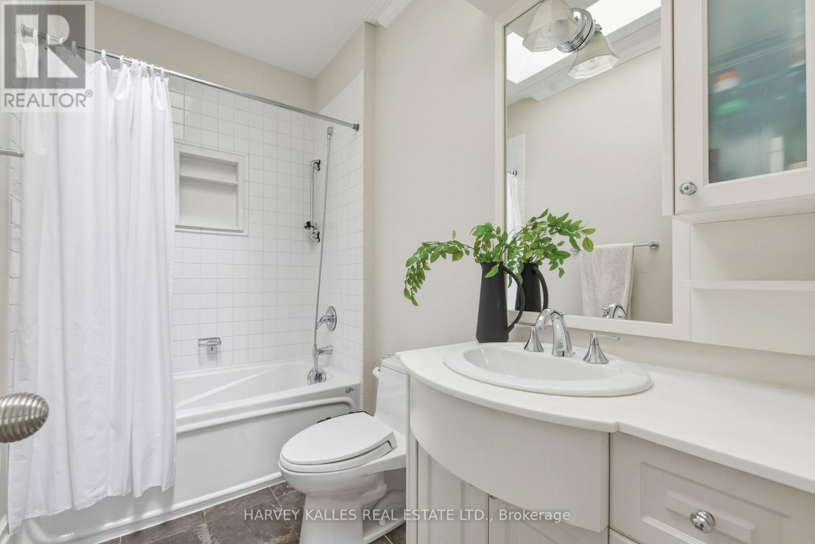 11 Doon Road, Toronto, Ontario  M2L 1M1 - Photo 34 - C13162042