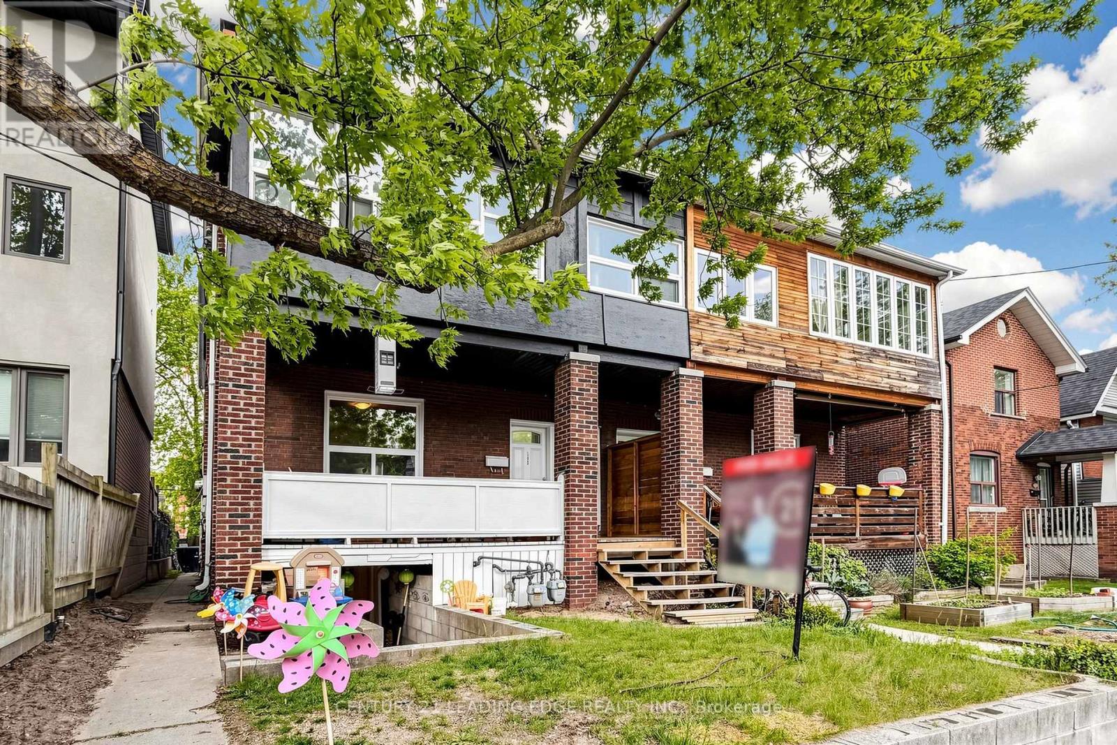 395 RHODES AVENUE, Toronto, Ontario