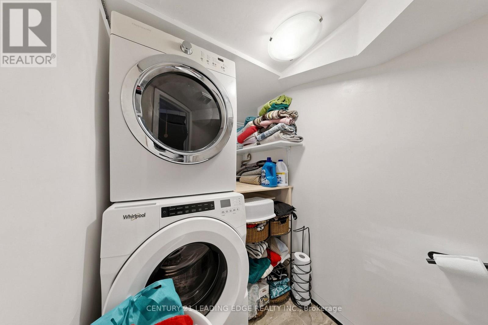 395 Rhodes Avenue, Toronto, Ontario  M4L 3A6 - Photo 21 - E13161746