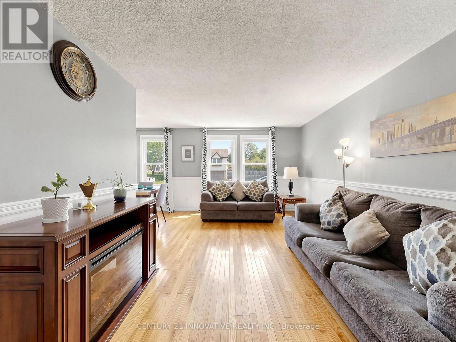 36 Deerpark Crescent, Clarington, Ontario  L1C 3M3 - Photo 8 - E13162060