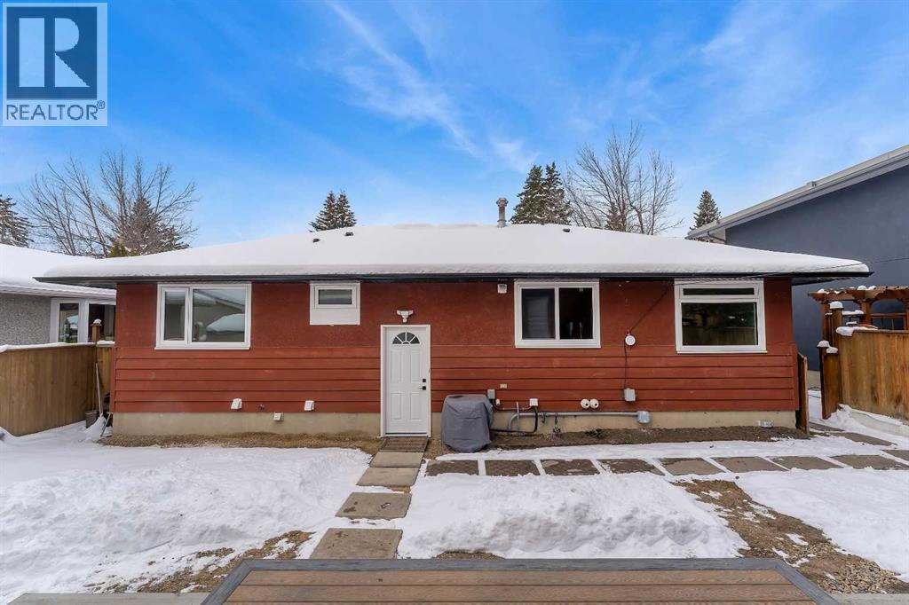 4824 Claret Street NW, Calgary, Alberta  T2L 1C1 - Photo 41 - A2313861