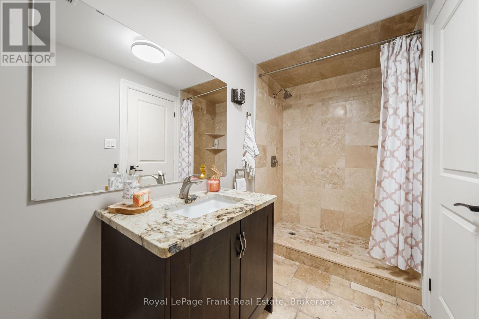 325 Maine Street, Oshawa, Ontario  L1L 1A8 - Photo 41 - E13162218