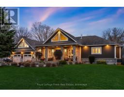 325 MAINE STREET, Oshawa, Ontario