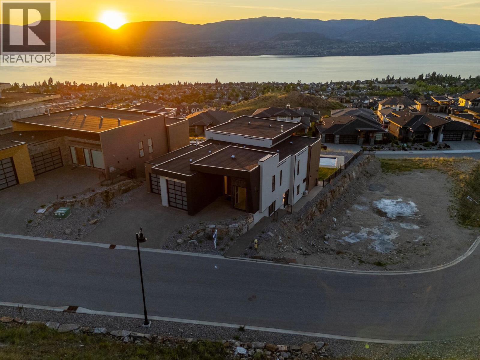 5584 Upper Mission Court, Kelowna, British Columbia  V1W 0C5 - Photo 56 - 10374818