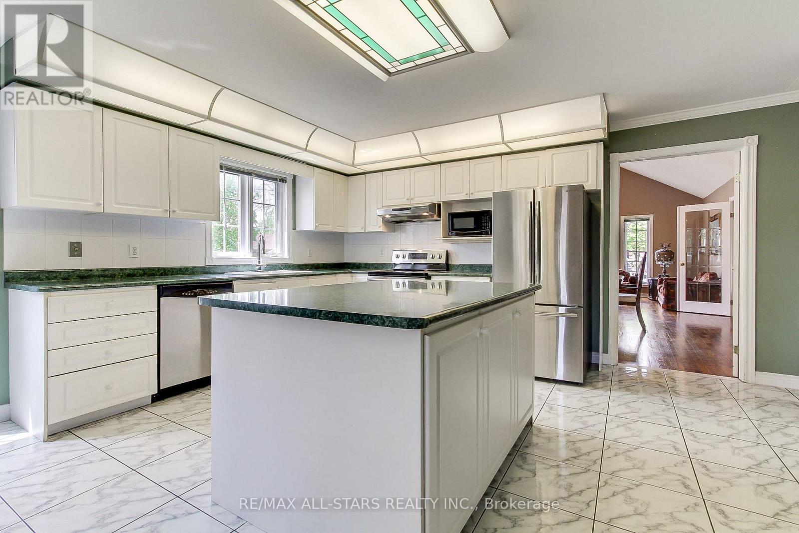41 Captain Armstrong Lane, Markham, Ontario  L3P 3E1 - Photo 15 - N13161920