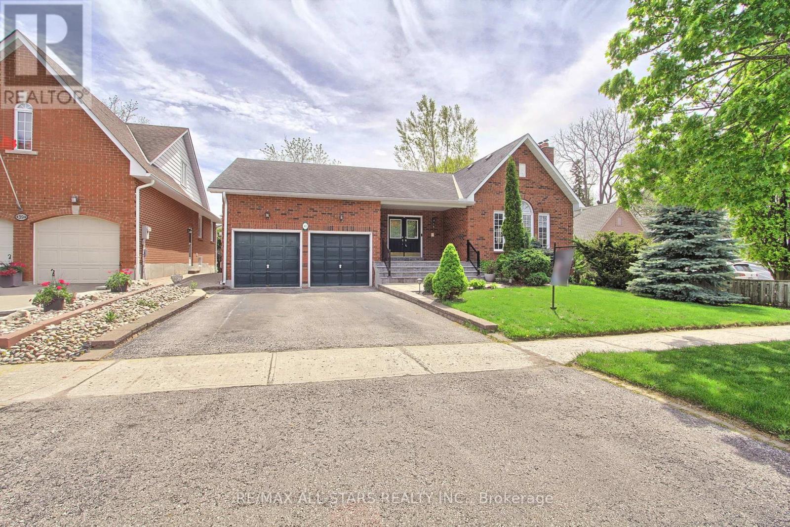 41 Captain Armstrong Lane, Markham, Ontario  L3P 3E1 - Photo 2 - N13161920