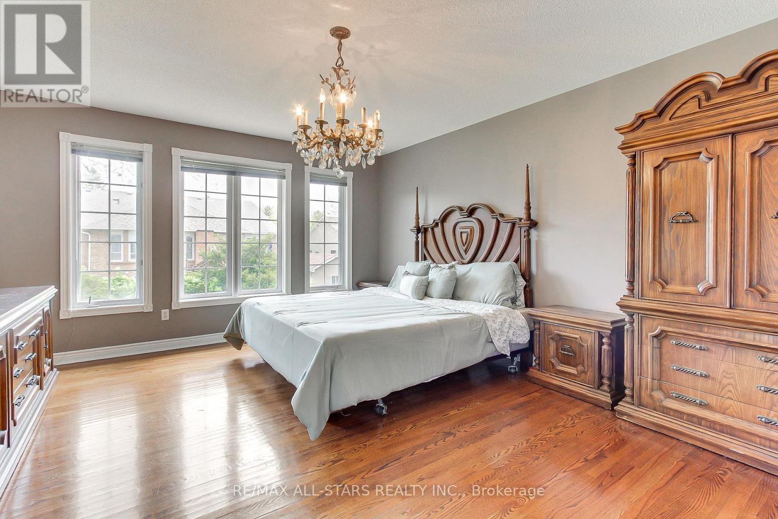 41 Captain Armstrong Lane, Markham, Ontario  L3P 3E1 - Photo 25 - N13161920
