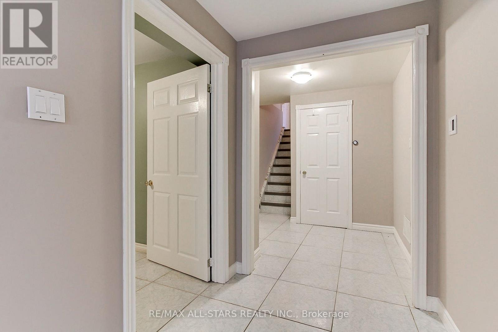 41 Captain Armstrong Lane, Markham, Ontario  L3P 3E1 - Photo 38 - N13161920