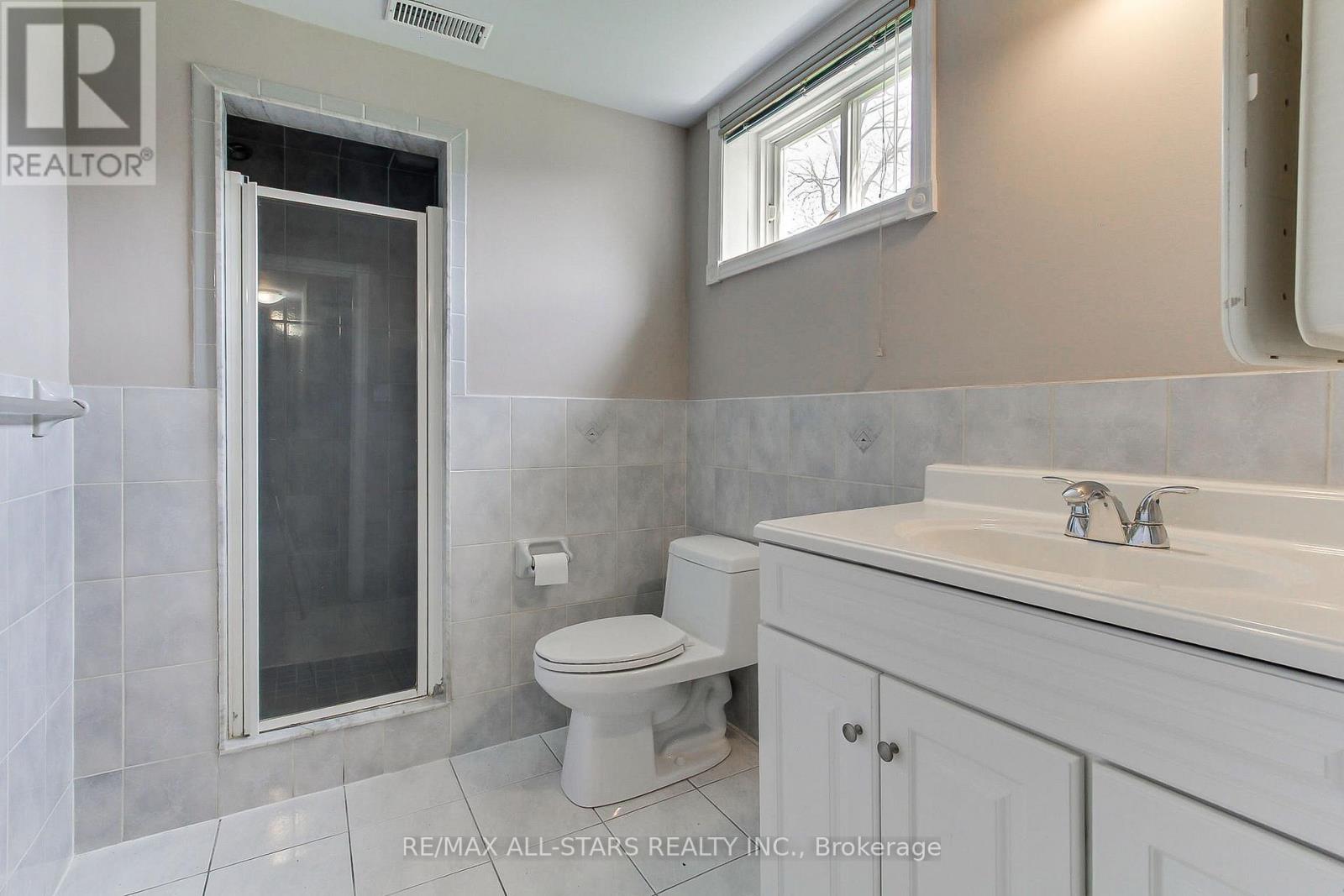 41 Captain Armstrong Lane, Markham, Ontario  L3P 3E1 - Photo 44 - N13161920