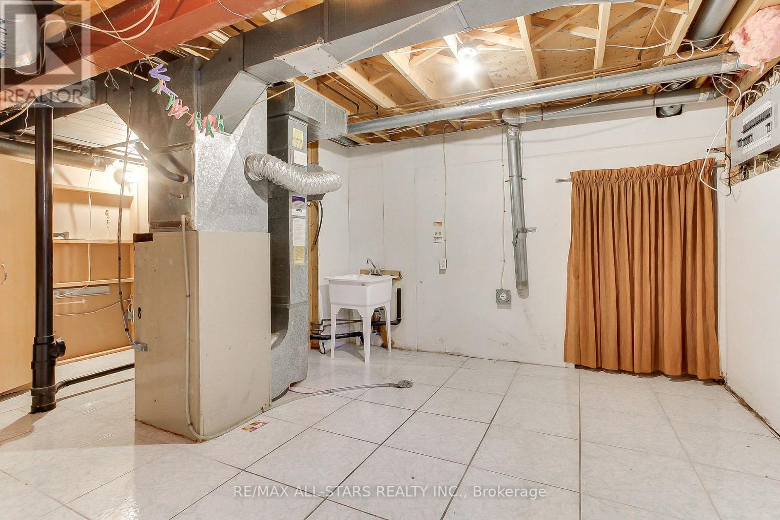 41 Captain Armstrong Lane, Markham, Ontario  L3P 3E1 - Photo 45 - N13161920