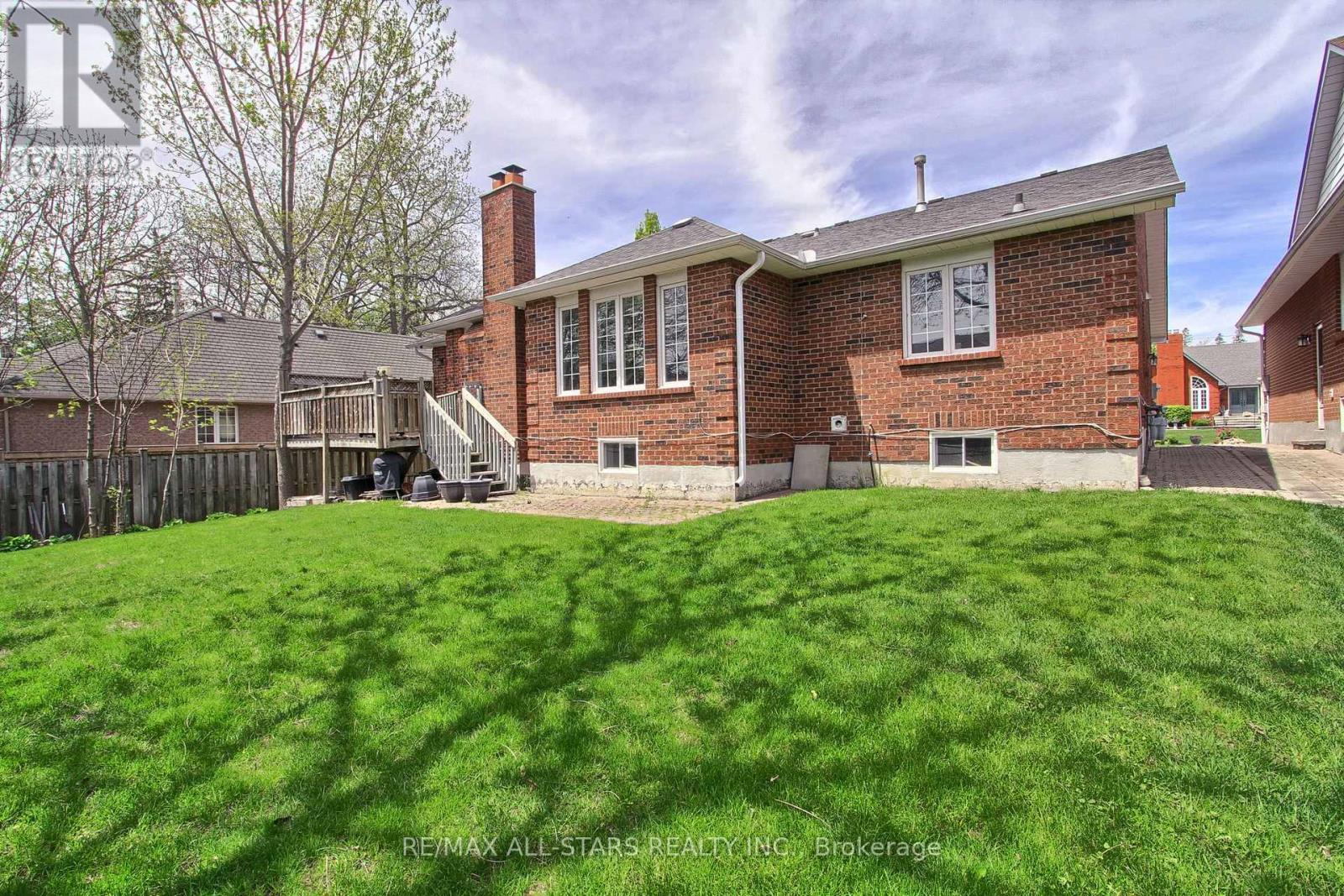 41 Captain Armstrong Lane, Markham, Ontario  L3P 3E1 - Photo 47 - N13161920