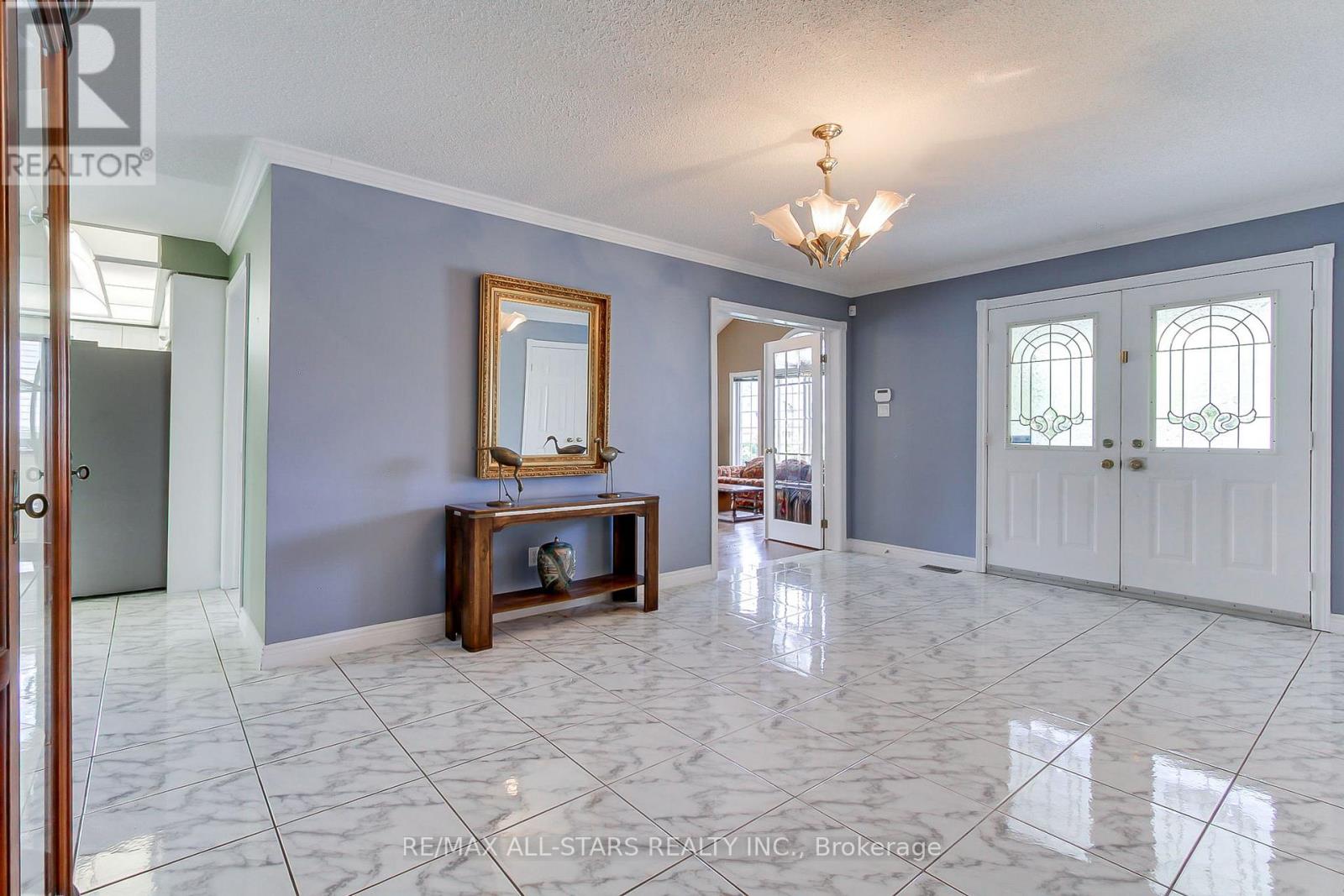 41 Captain Armstrong Lane, Markham, Ontario  L3P 3E1 - Photo 8 - N13161920