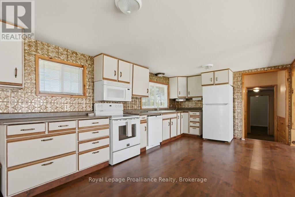 22579 Loyalist Parkway, Quinte West, Ontario  K8V 5P6 - Photo 16 - X13162208