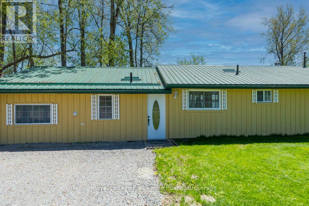 22579 Loyalist Parkway, Quinte West, Ontario  K8V 5P6 - Photo 2 - X13162208