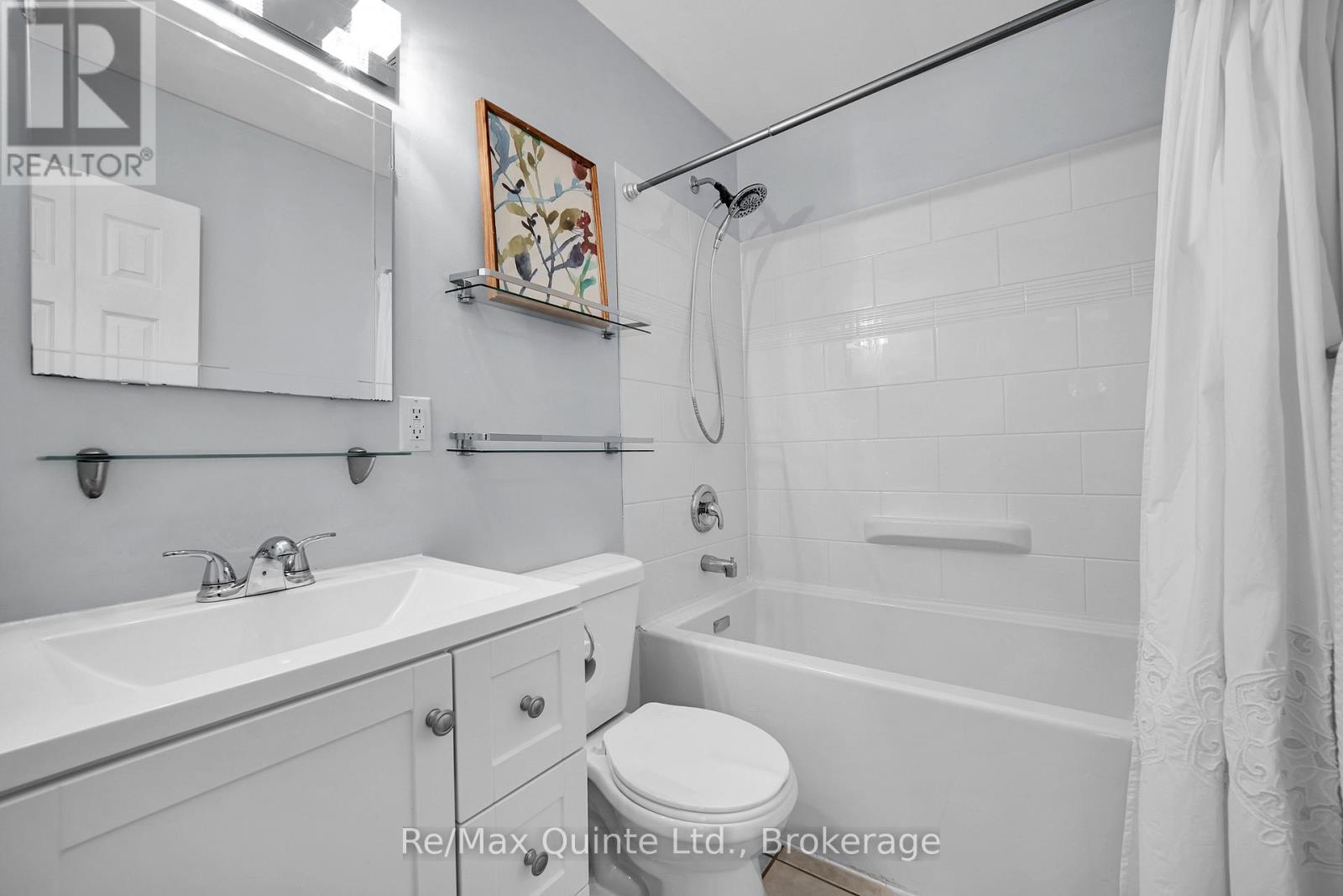 235 Byron Street, Quinte West, Ontario  K8V 2Z2 - Photo 11 - X13162458