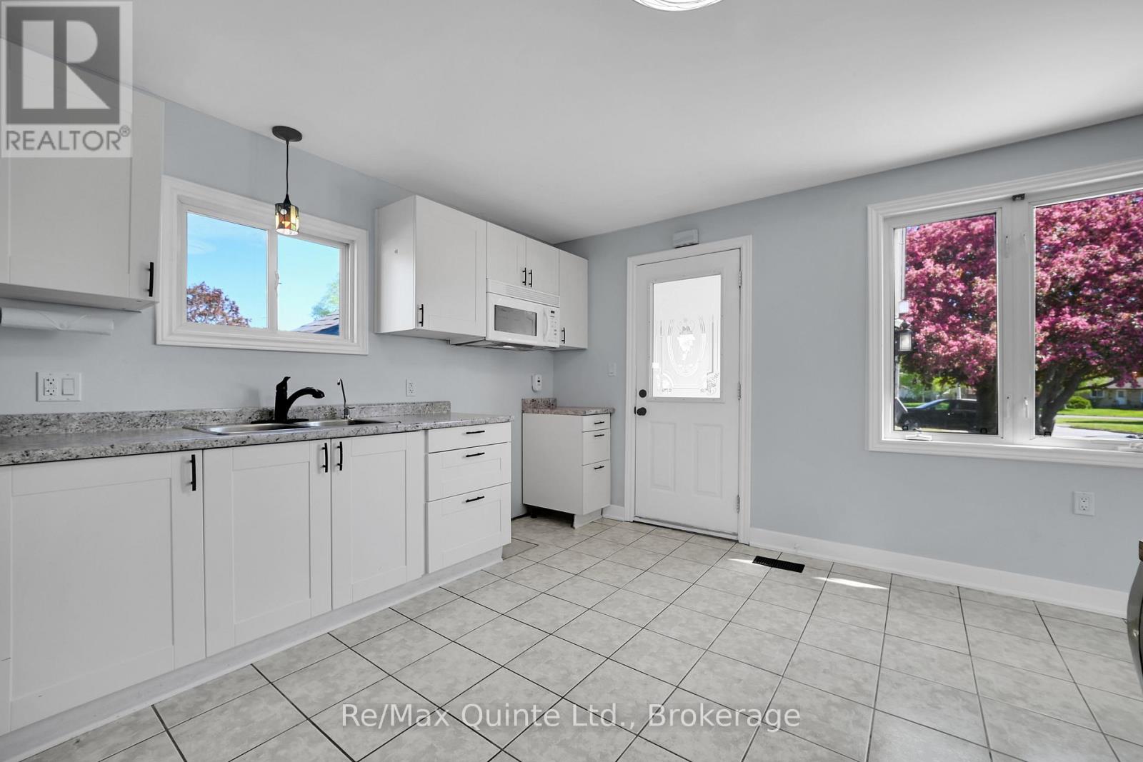 235 Byron Street, Quinte West, Ontario  K8V 2Z2 - Photo 7 - X13162458