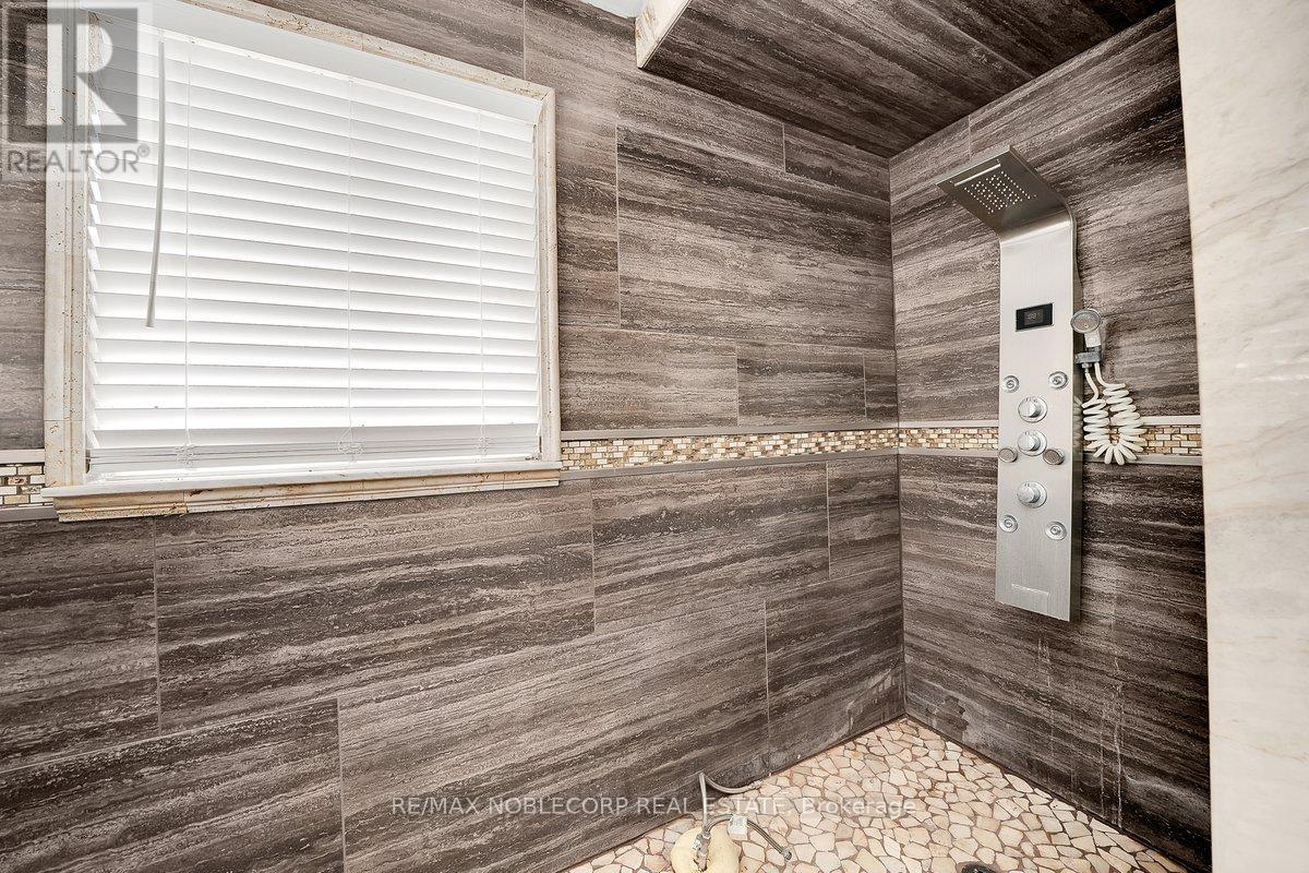 66 Stoneybrook Crescent, Barrie (Ardagh), Ontario  L4N 0A6 - Photo 27 - S13161964
