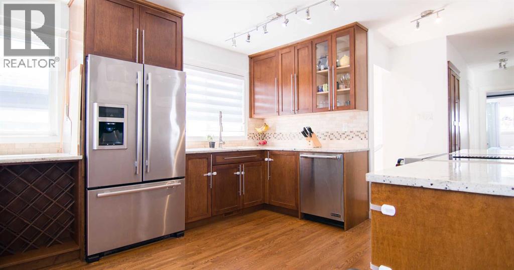 15 Hamlet Road Sw, Calgary, Alberta  T2V 3C9 - Photo 7 - A2303794