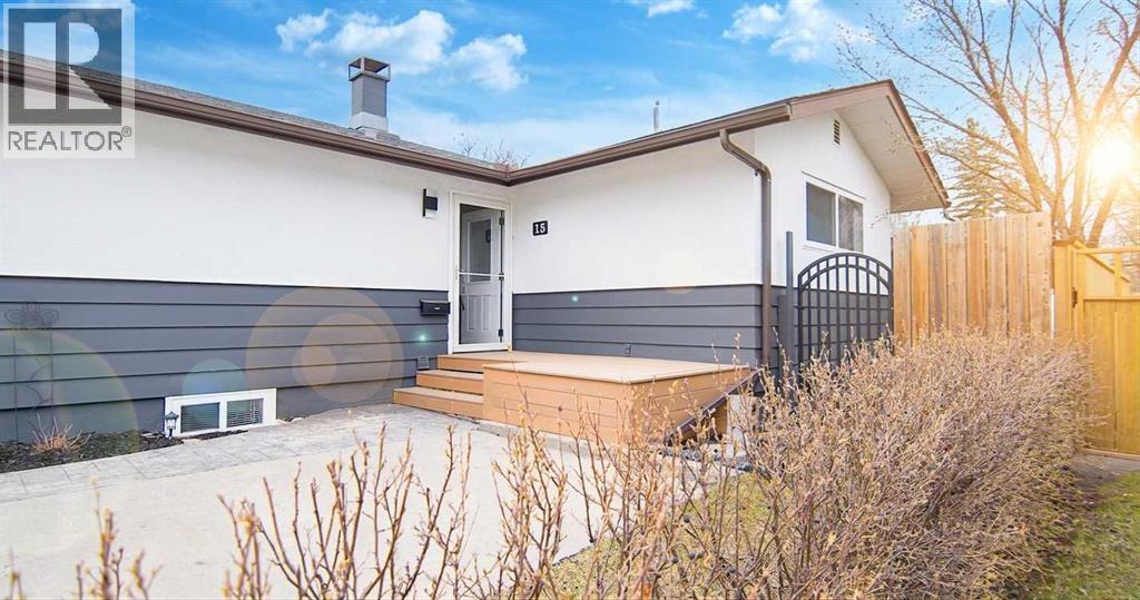 15 Hamlet Road Sw, Calgary, Alberta  T2V 3C9 - Photo 3 - A2303794