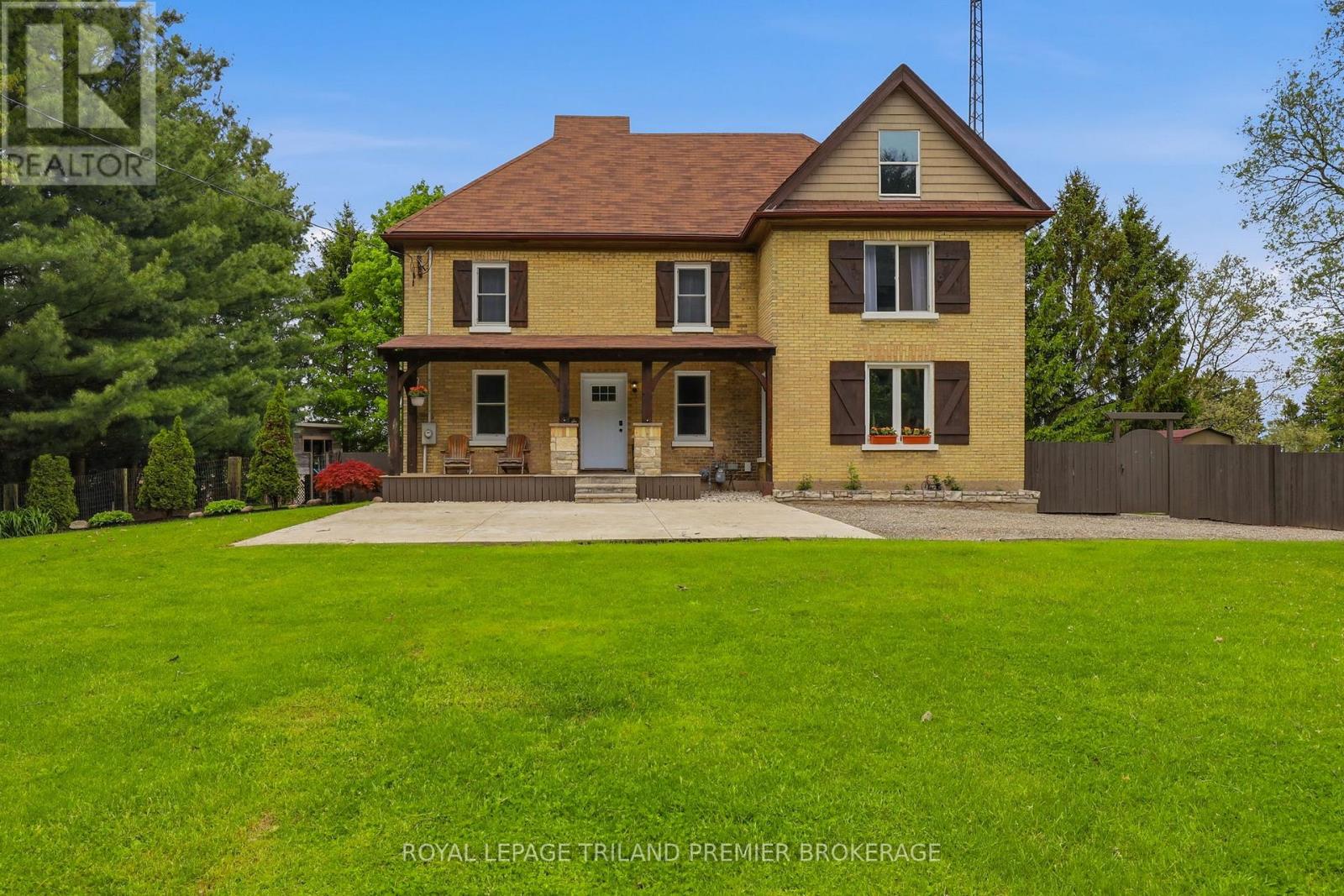 8306 PARKHOUSE DRIVE, Strathroy-Caradoc, Ontario