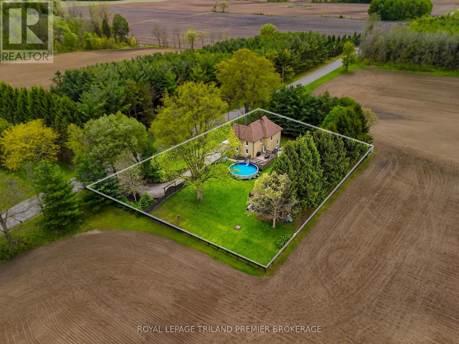 8306 Parkhouse Drive, Strathroy-Caradoc, Ontario  N0L 1W0 - Photo 2 - X13162114