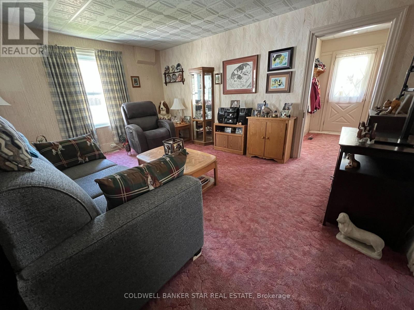 17 James Street, Strathroy-Caradoc, Ontario  N7G 1S6 - Photo 2 - X13162348