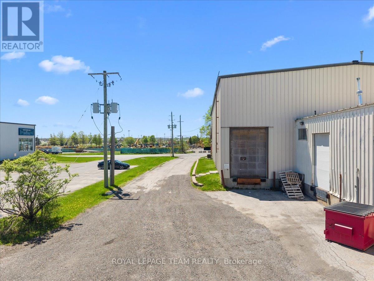 24 Edgewater Street, Ottawa, Ontario K2L 1V8 - Photo 14 - X13162170