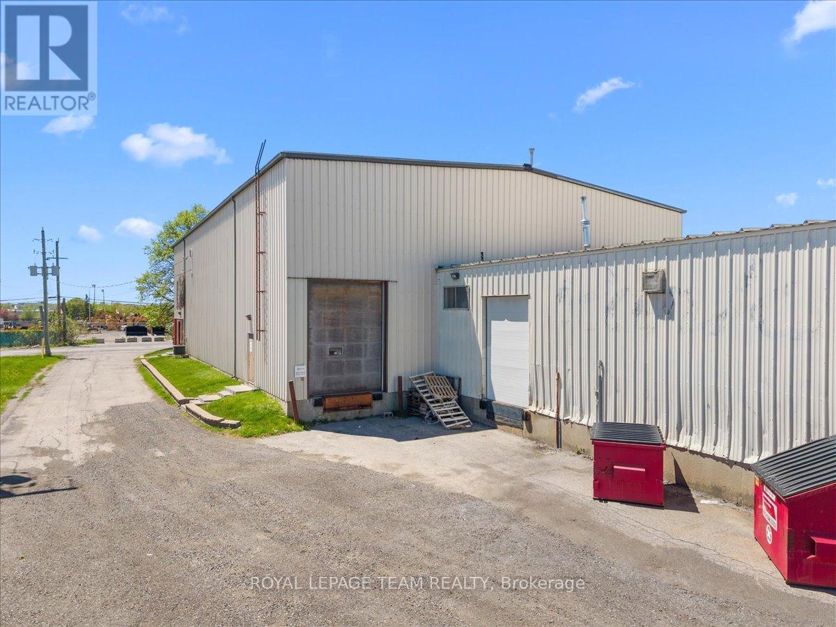 24 Edgewater Street, Ottawa, Ontario K2L 1V8 - Photo 15 - X13162170