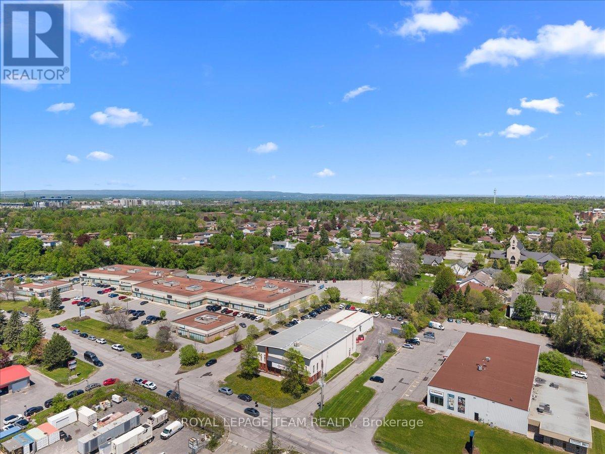24 Edgewater Street, Ottawa, Ontario K2L 1V8 - Photo 3 - X13162170