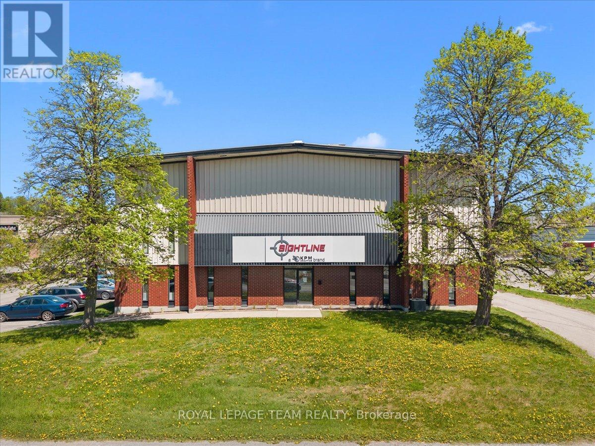 24 Edgewater Street, Ottawa, Ontario K2L 1V8 - Photo 4 - X13162170