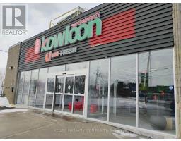 1486 MERIVALE ROAD, Ottawa, Ontario