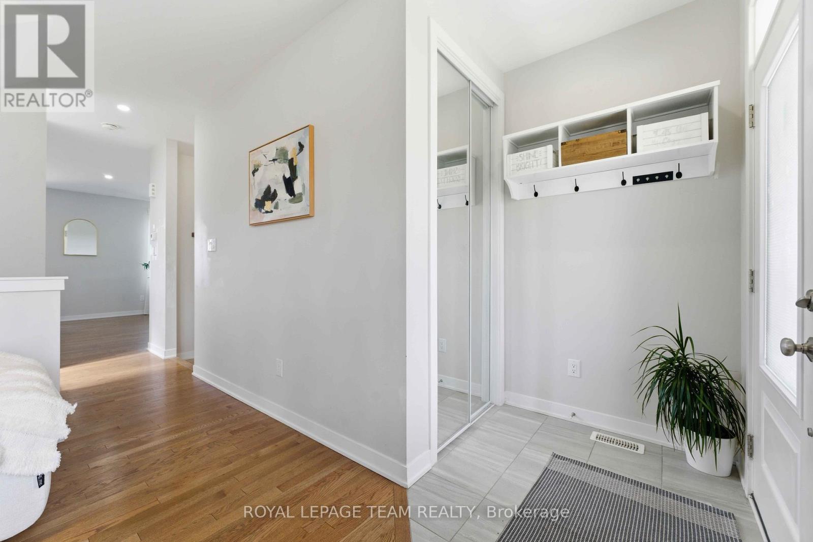 3048 Travertine Way, Ottawa, Ontario  K2J 6W9 - Photo 4 - X13162340