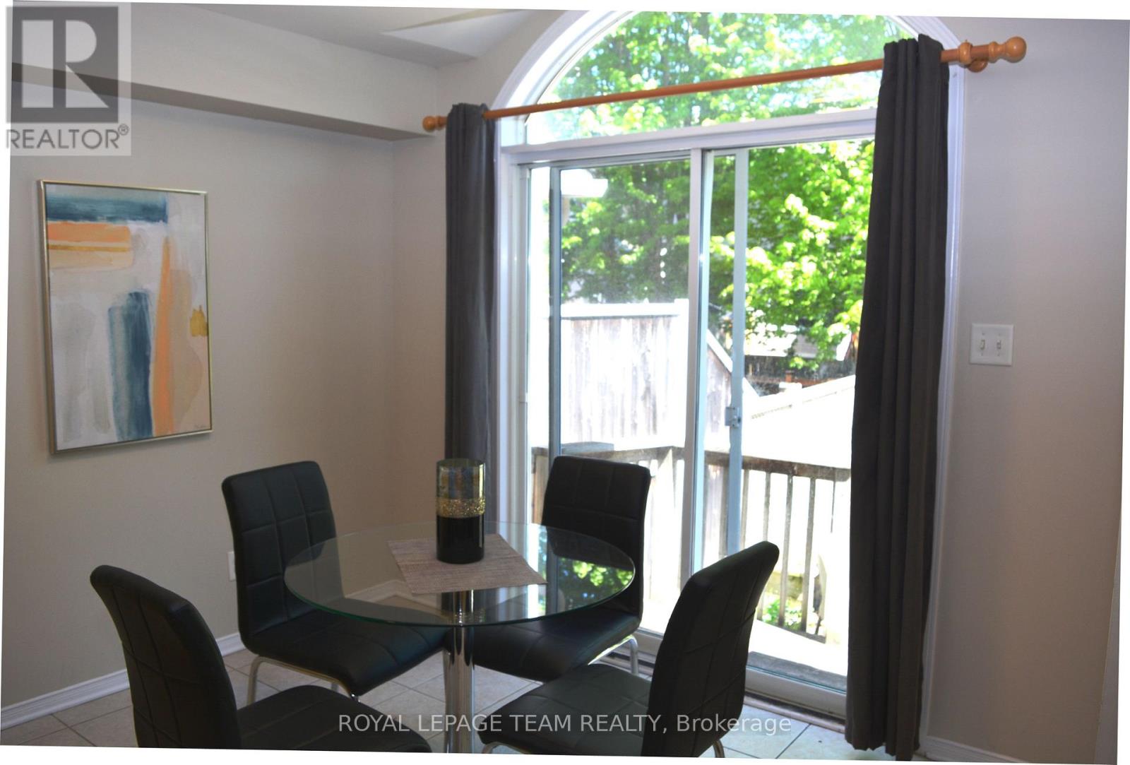 1345 Halton Terrace, Ottawa, Ontario  K2K 3J2 - Photo 4 - X13162402