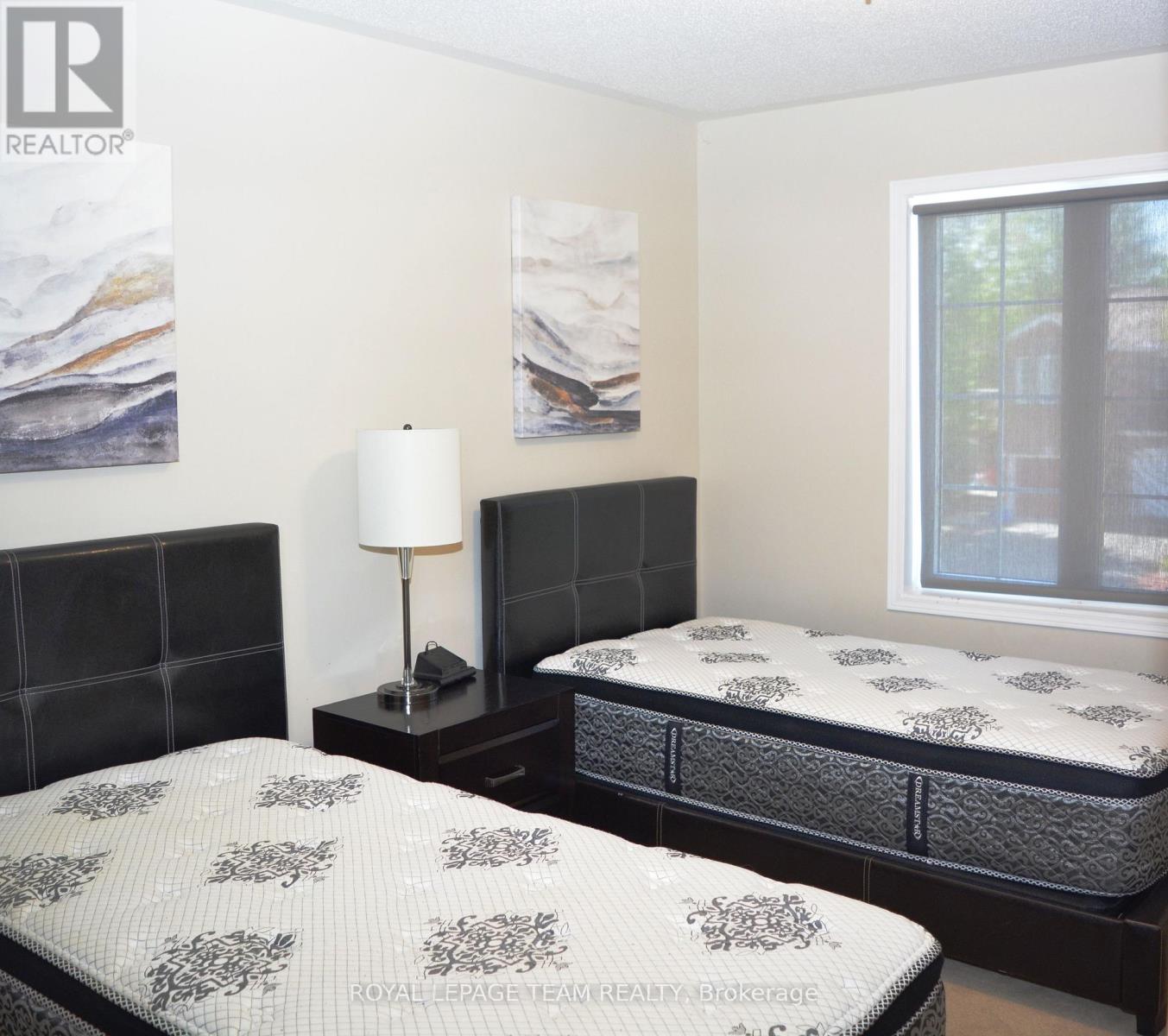 1345 Halton Terrace, Ottawa, Ontario  K2K 3J2 - Photo 8 - X13162402