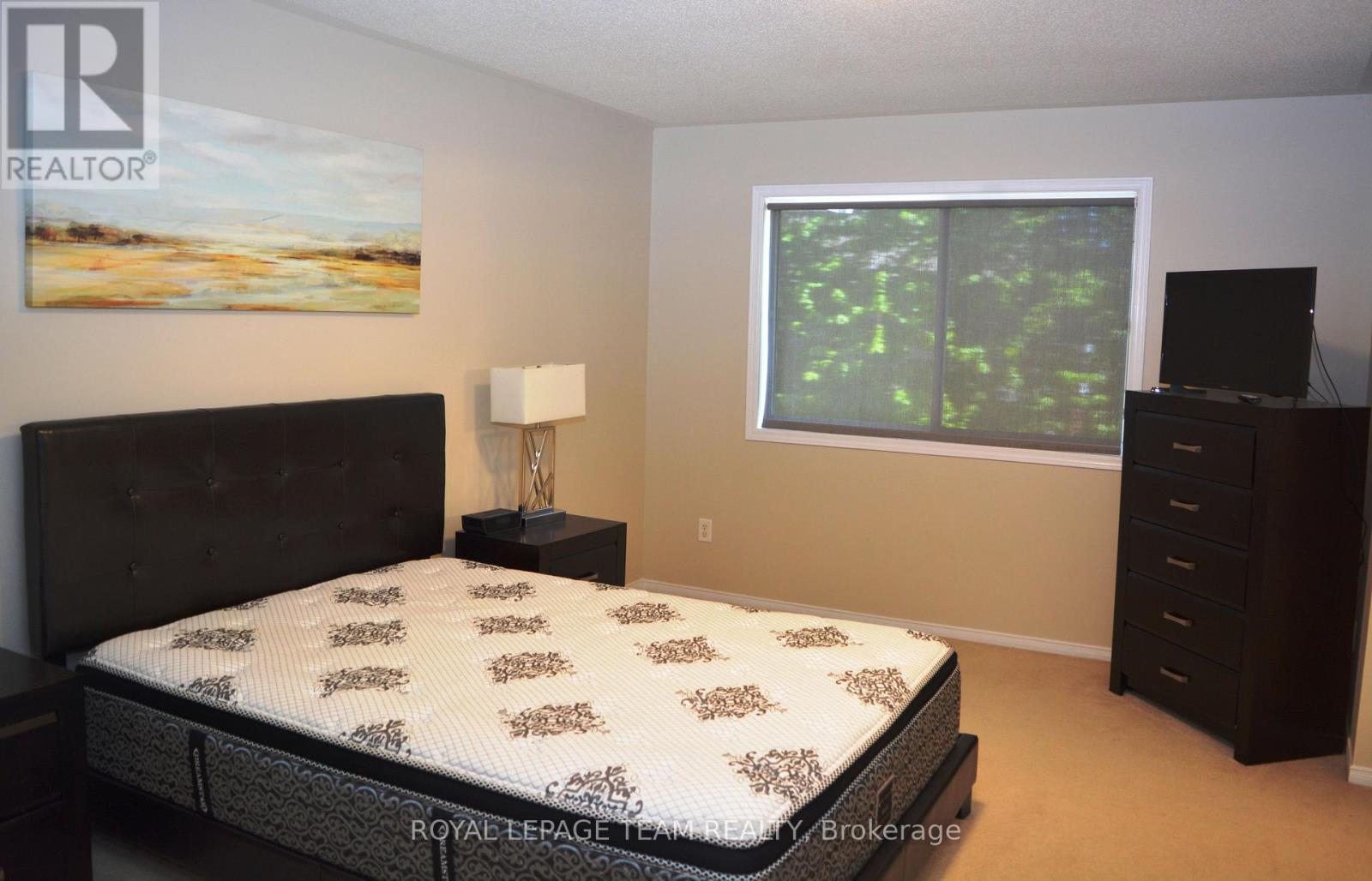 1345 Halton Terrace, Ottawa, Ontario  K2K 3J2 - Photo 9 - X13162402