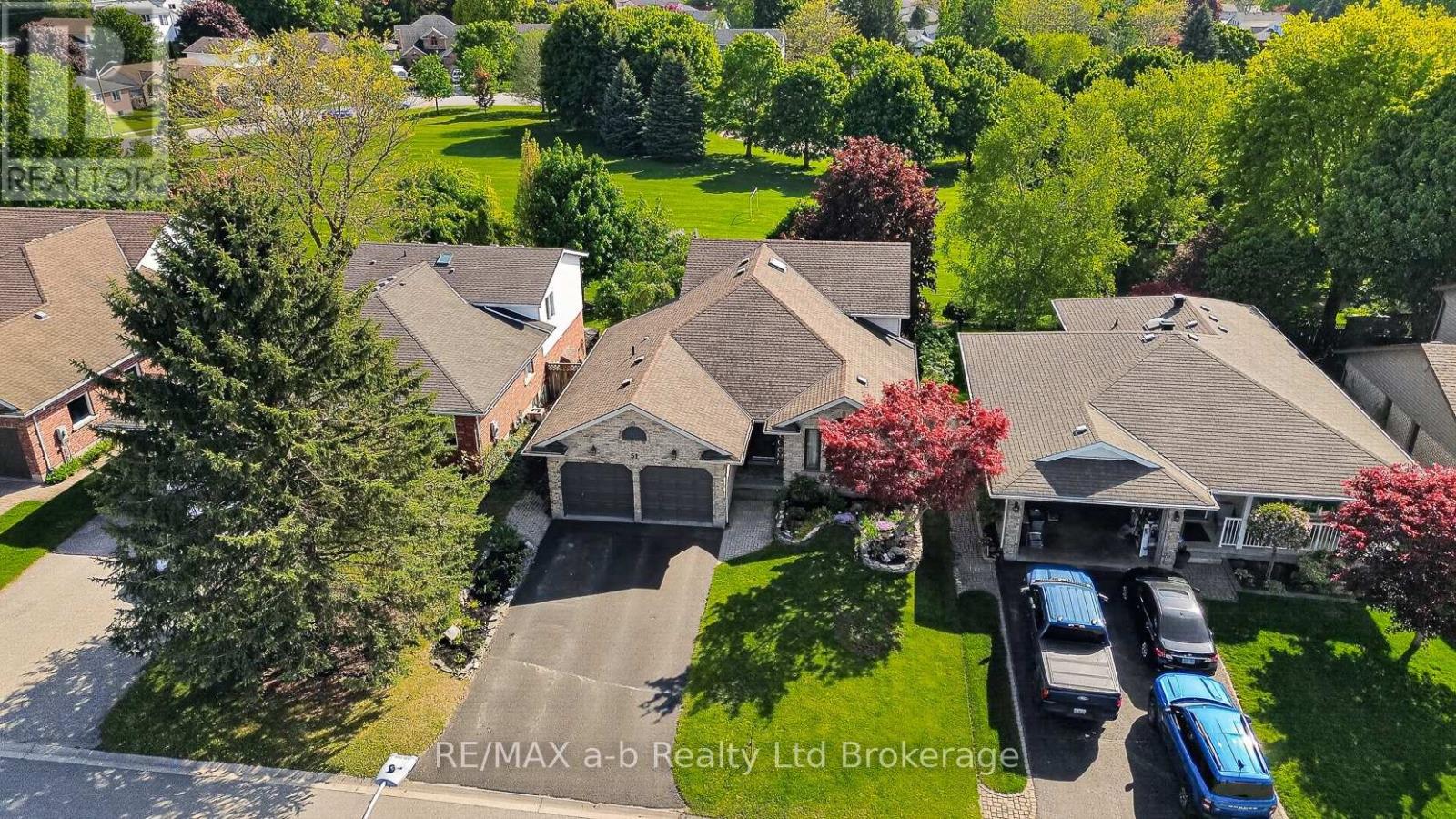 51 Mason Drive, Ingersoll, Ontario  N5C 4A4 - Photo 1 - X13162134