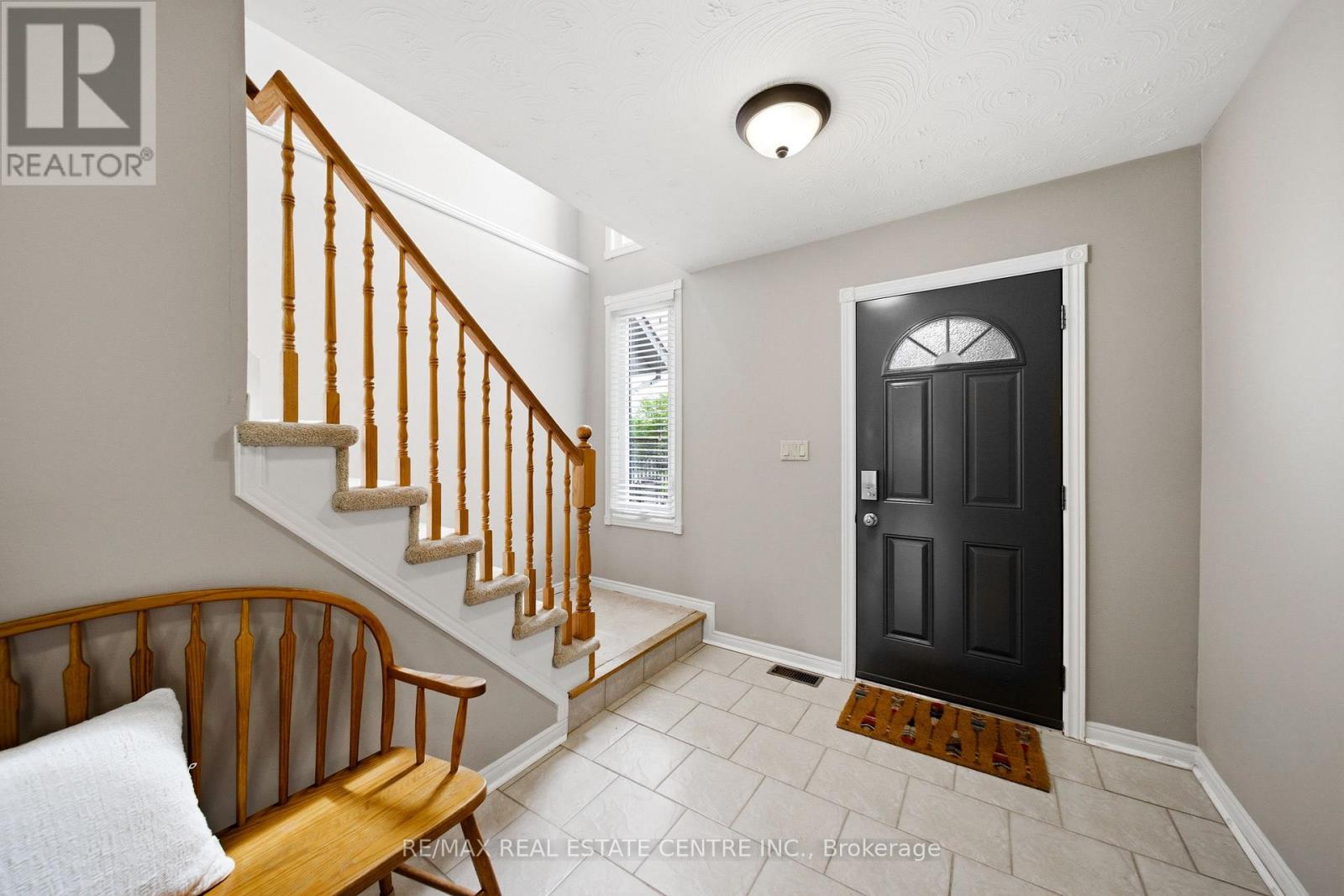 3124 Driftwood Drive, Burlington, Ontario  L7M 3C9 - Photo 7 - W13161812