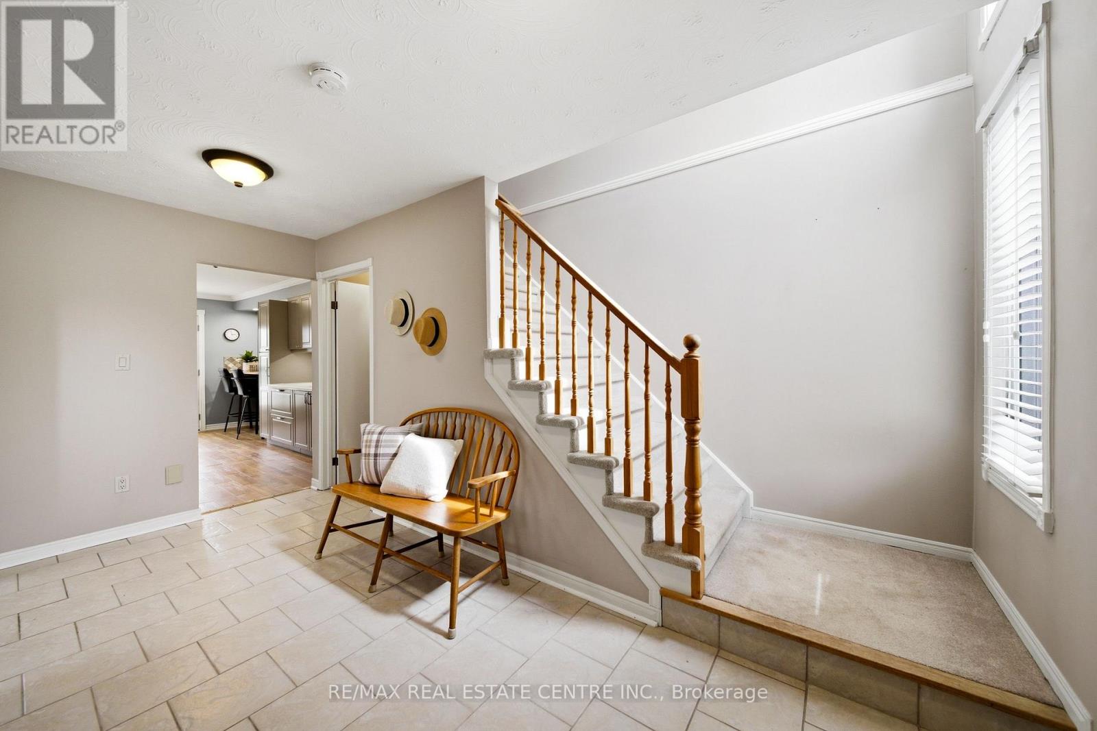 3124 Driftwood Drive, Burlington, Ontario  L7M 3C9 - Photo 8 - W13161812