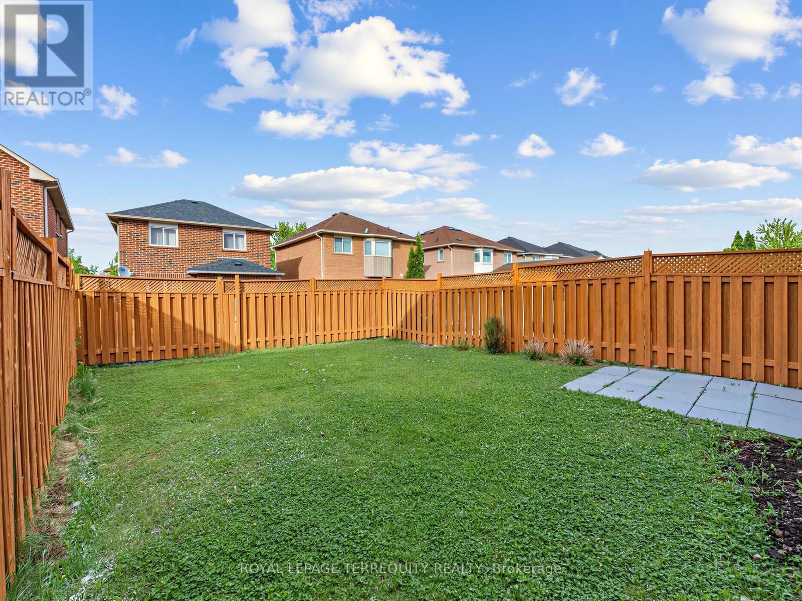 3699 Golden Locust Drive, Mississauga, Ontario  L5N 8N8 - Photo 32 - W13161890