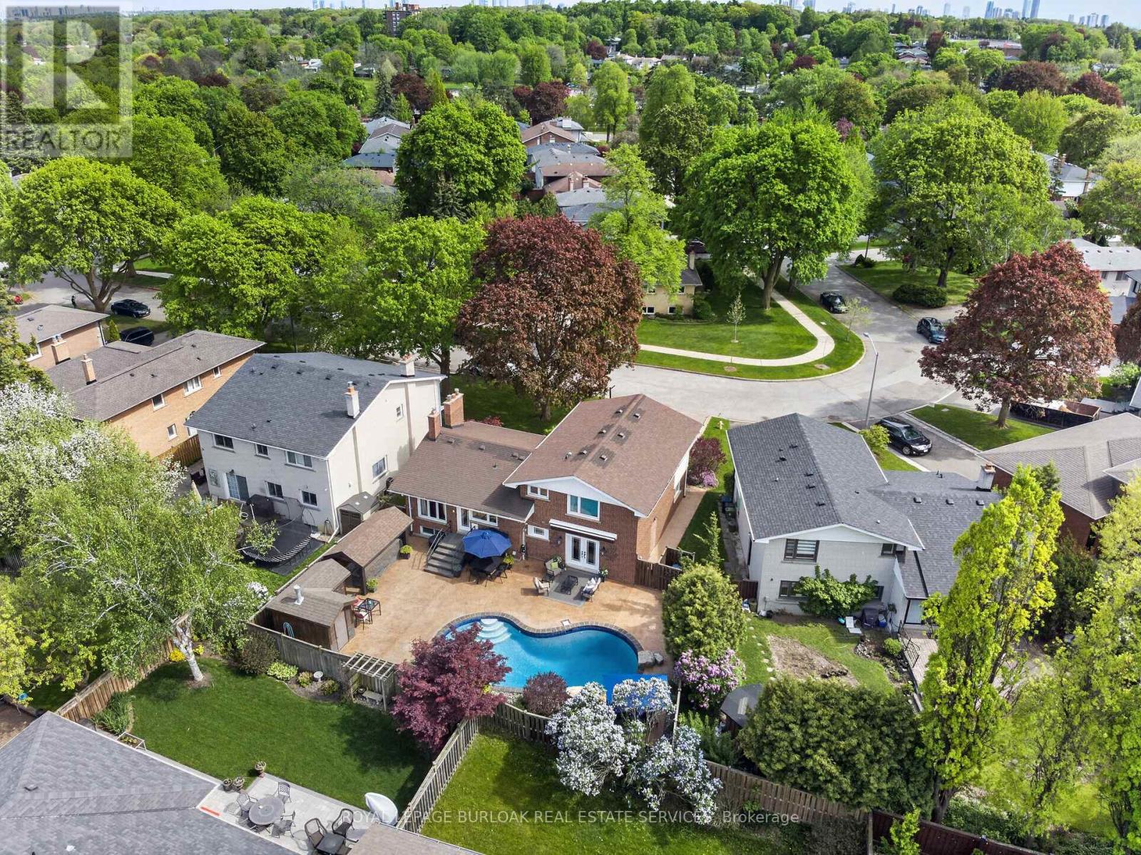 27 Shortland Crescent, Toronto, Ontario  M9R 2T2 - Photo 40 - W13161898